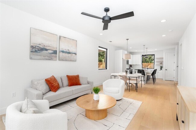 Foto del edificio - 3001 E 51st St