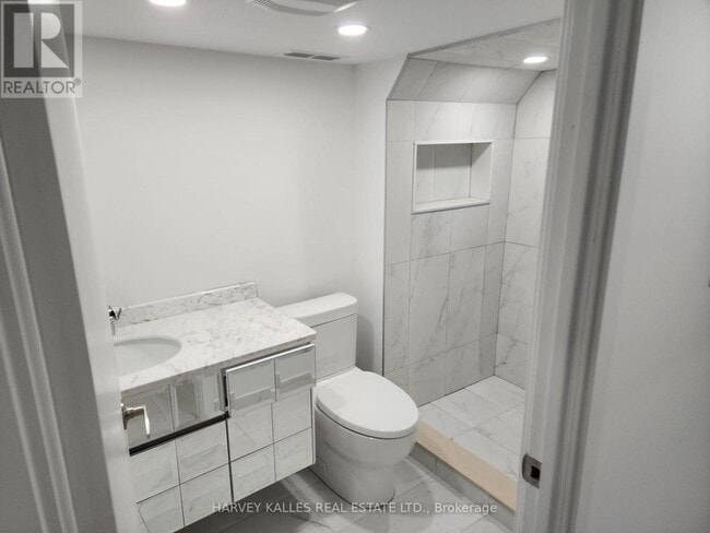 Building Photo - 31 Fairlin Dr