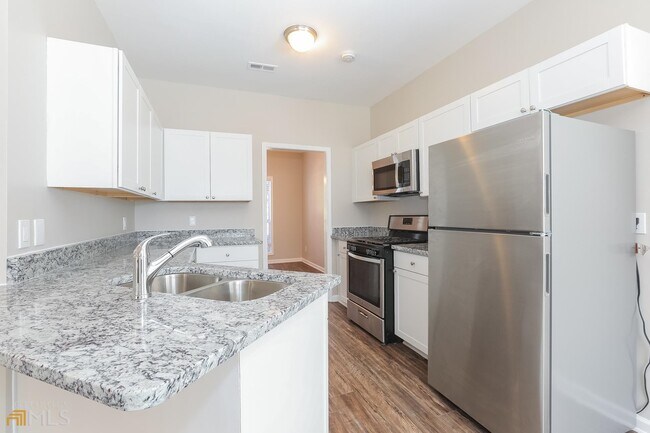 Building Photo - 524 Bentley Way