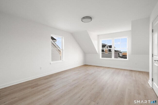 Foto del edificio - 29 Village Rd