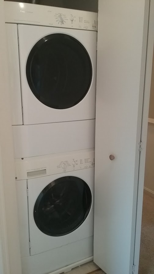 Foto del edificio - 11009 Sentry Ridge Rd