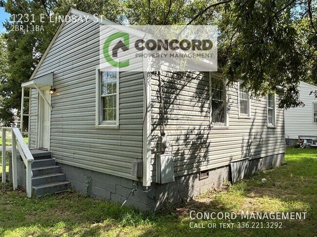 Foto del edificio - 1231 E Lindsay St
