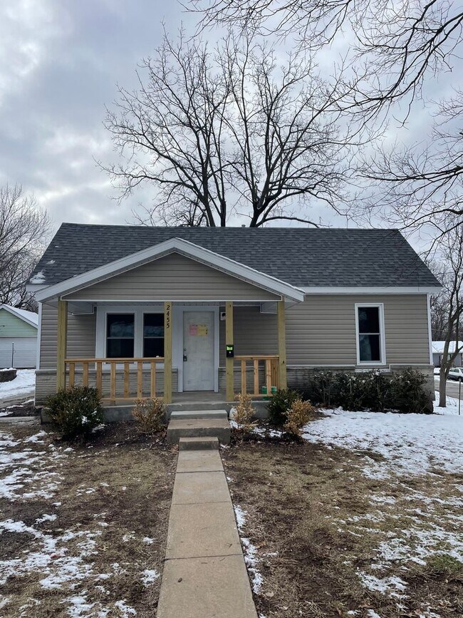 Foto del edificio - Remodeled 2 Bed 1 Bath House Available 4-15-2024