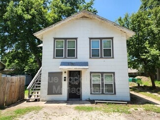 Building Photo - 315 S Stonewall Ave