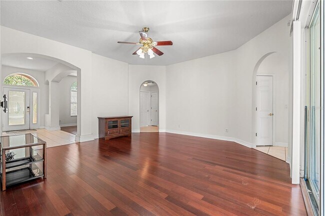 Foto del edificio - 8202 Windsor Ridge Rd