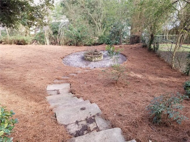 Building Photo - 1478 N Druid Hills Rd