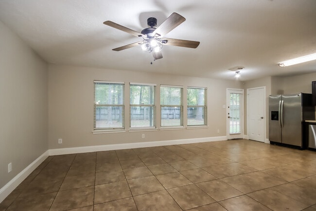 Foto del edificio - 21851 Pleasant Groves