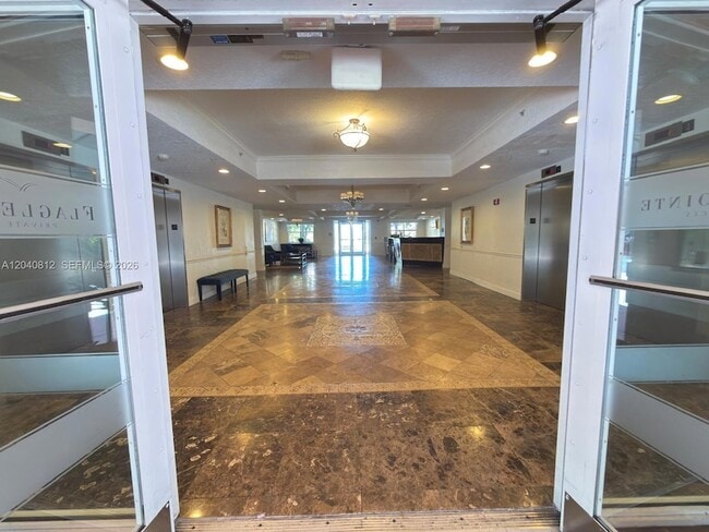 Building Photo - 1801 N Flagler Dr