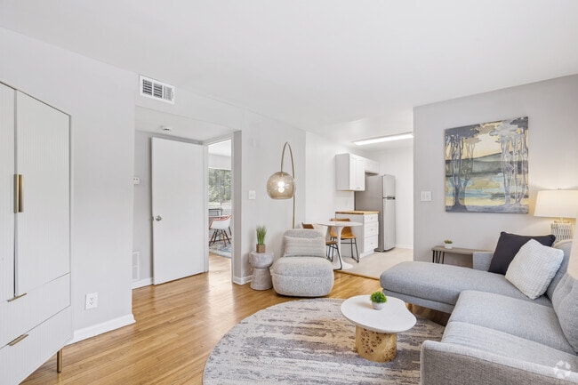 Interior Photo - Kirkwood Flats