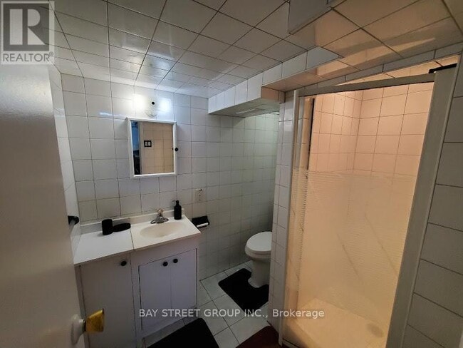 Building Photo - 73 Regatta Crescent