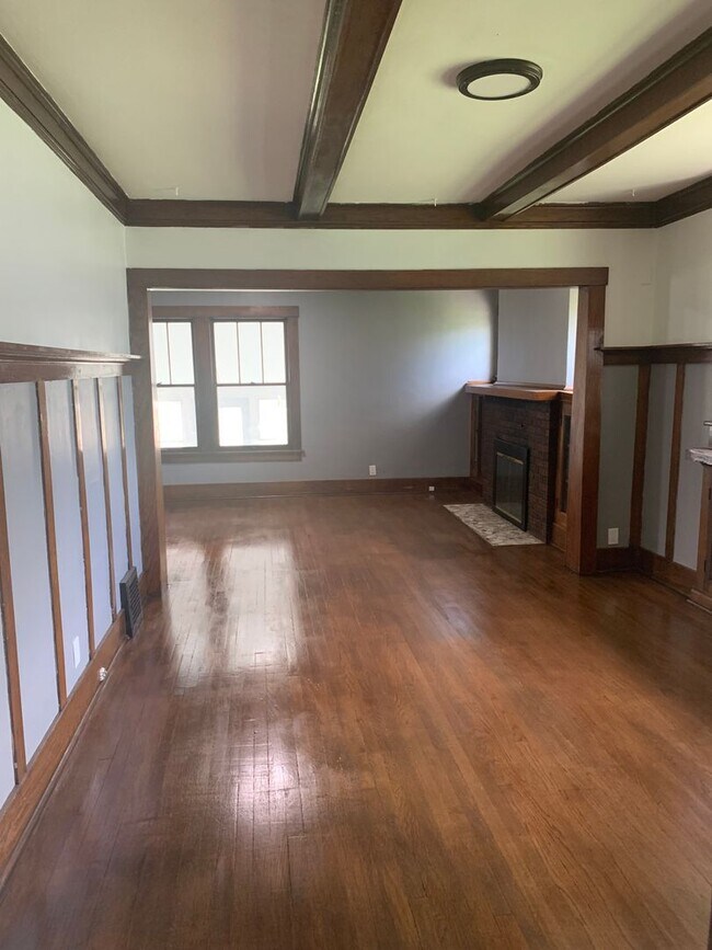 Foto del edificio - Spacious Updated Minne Lusa 3BR with Lots ...