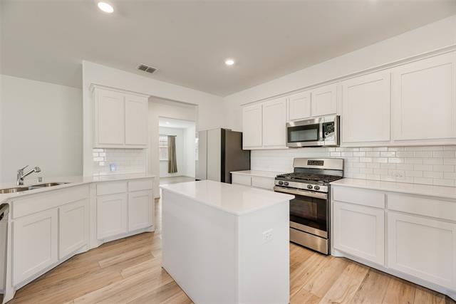 Foto del edificio - 3305 Appleton St