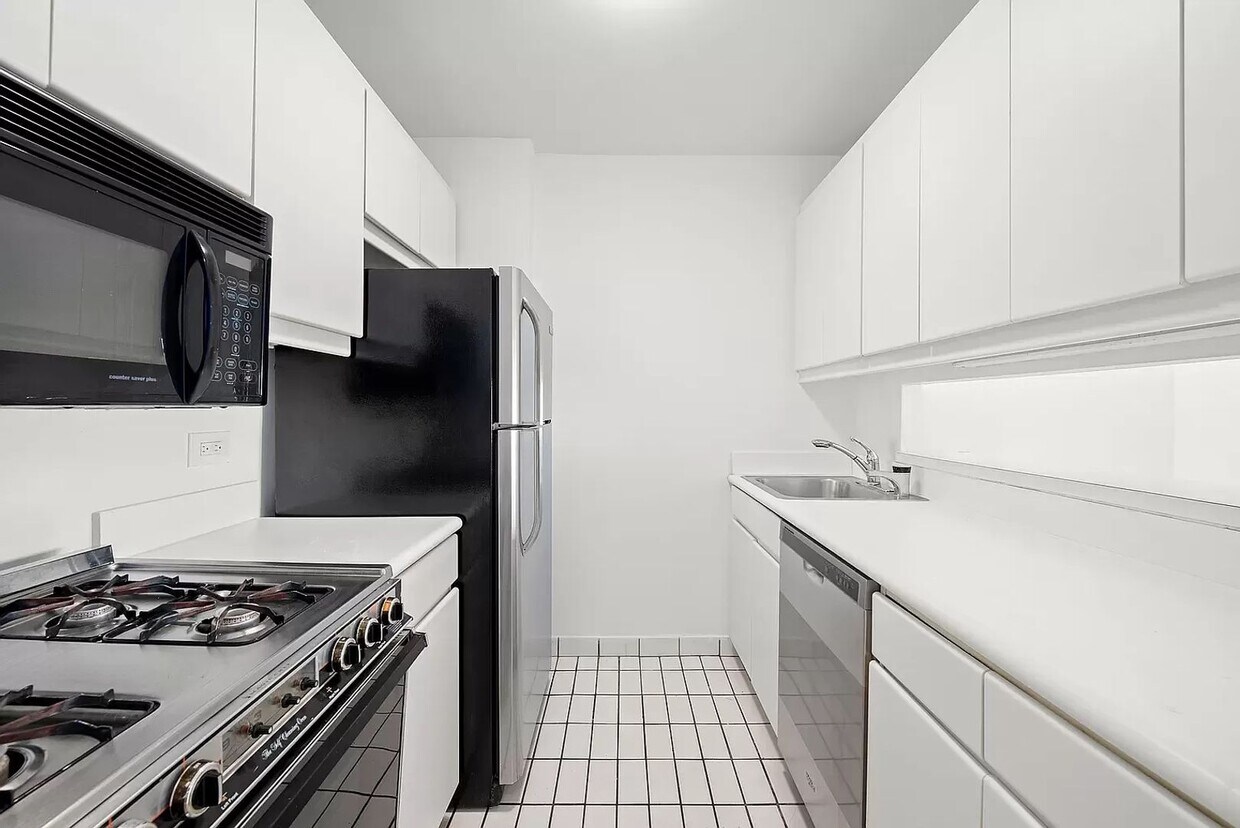 Primary Photo - Sunlight 1 Bedroom 1 Bathroom