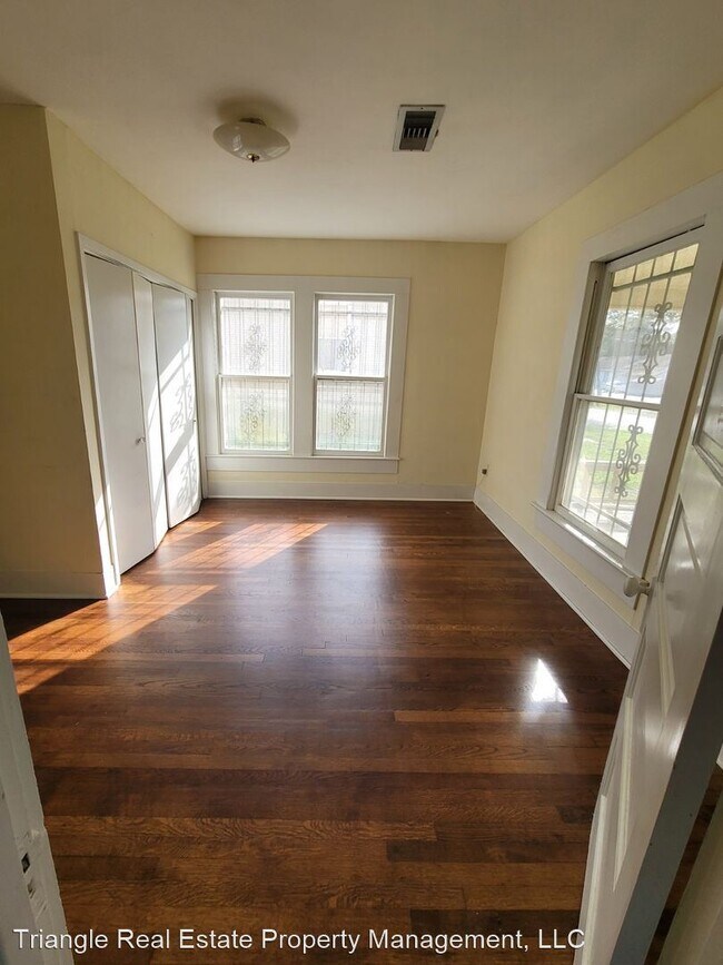 Foto del edificio - 3 br, 1 bath House - 1008 7th St