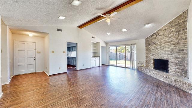 Building Photo - 310 Towne House Ln
