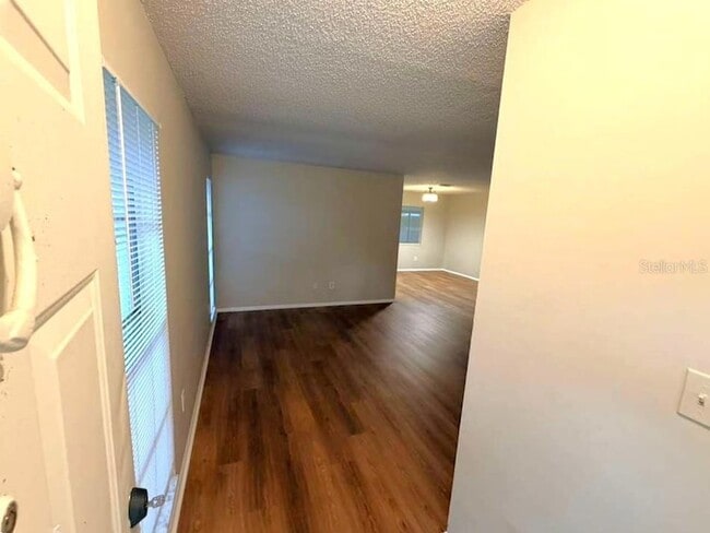 Building Photo - 1311 Alfonzo Cir