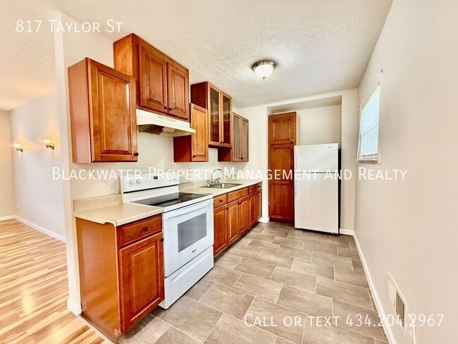 Foto del edificio - 817 Taylor St