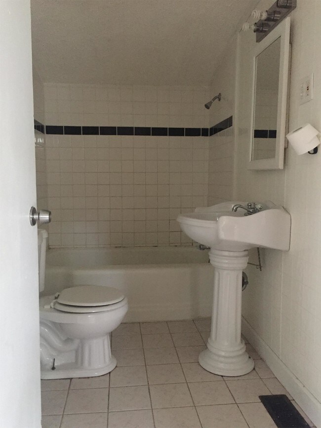 Foto del edificio - 721 E Union St