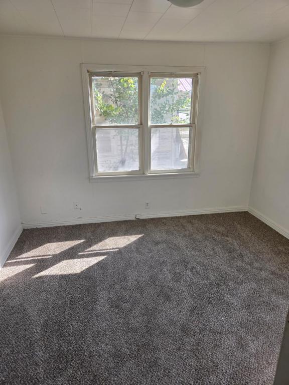 Foto del edificio - 204 E 7th St
