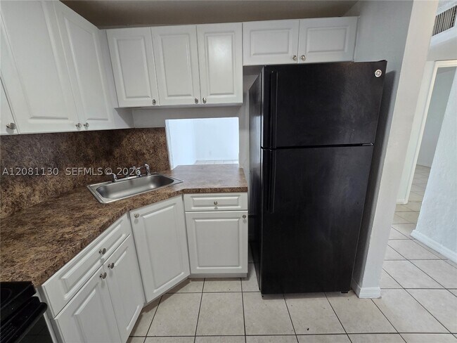 Foto del edificio - 4550 NW 9th St