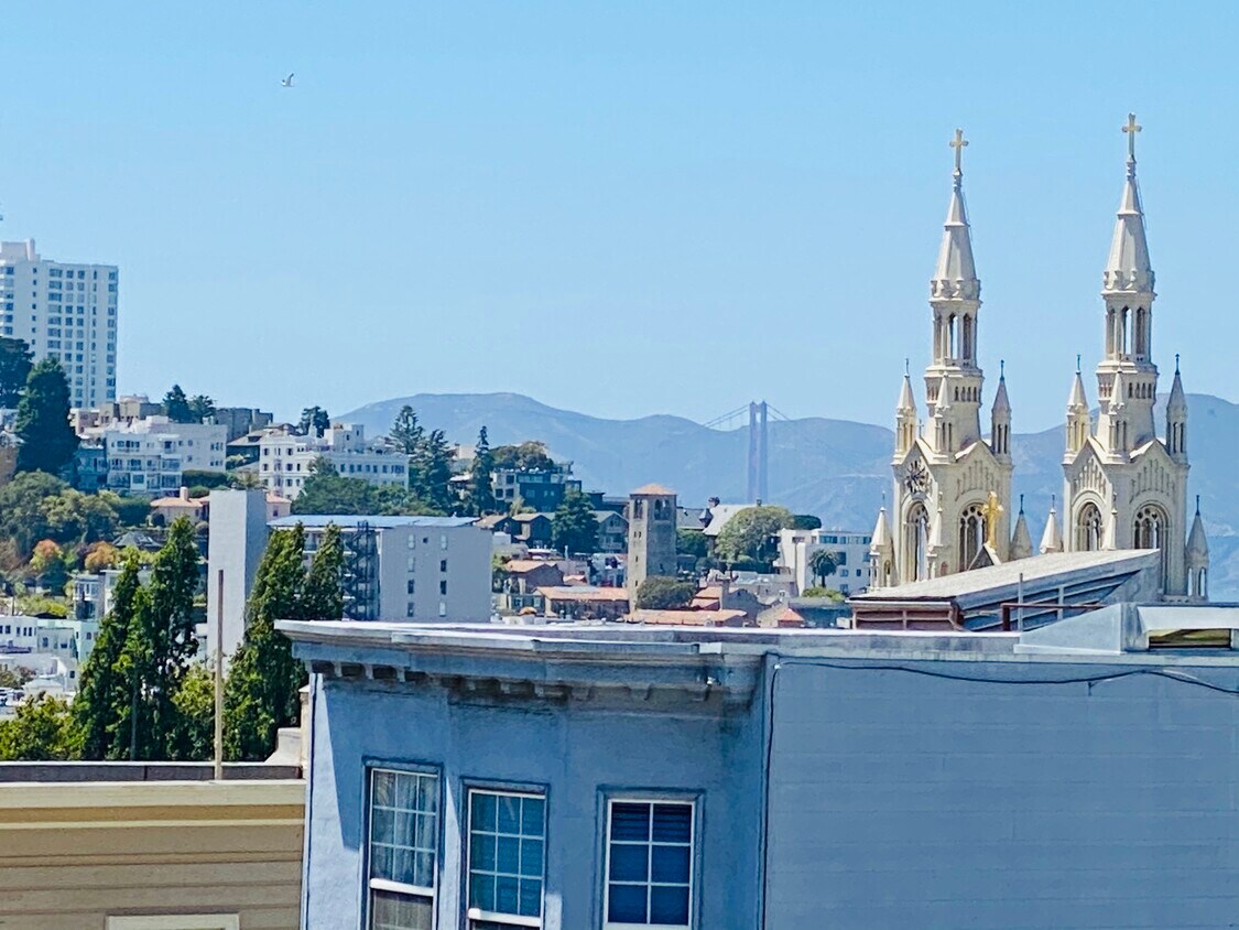 Vista desde la sala de estar de GGB - 411 Green St