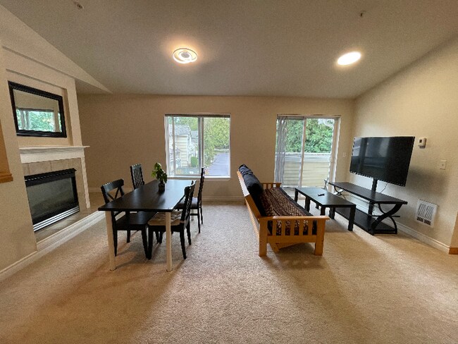 Foto del edificio - 15806 18th Ave W