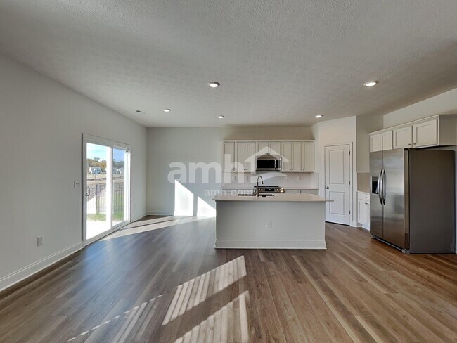Foto del edificio - 9145 Henley Ave
