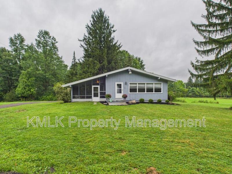 Foto principal - 6360 Olde 8 Rd