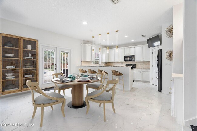 Foto del edificio - 3161 Double Oaks Dr
