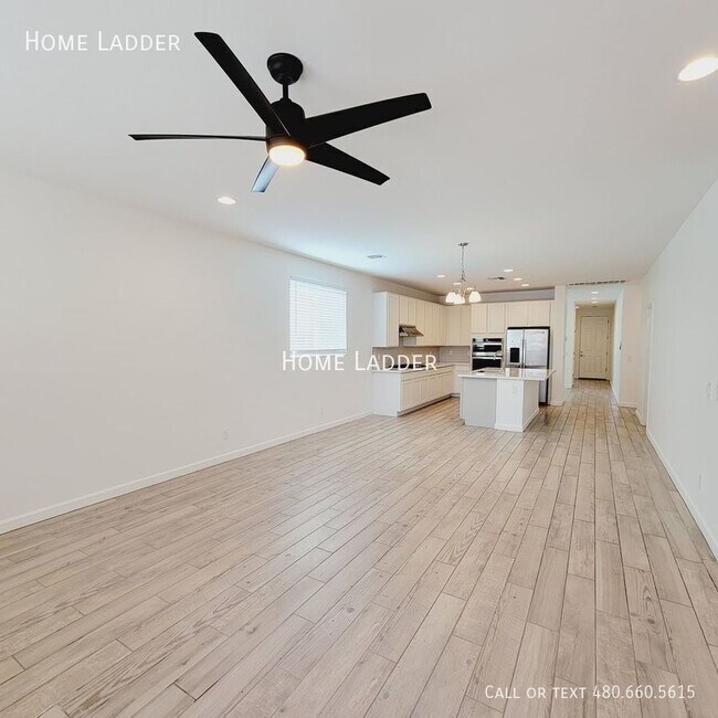 Foto del edificio - 13337 W Lariat Ln