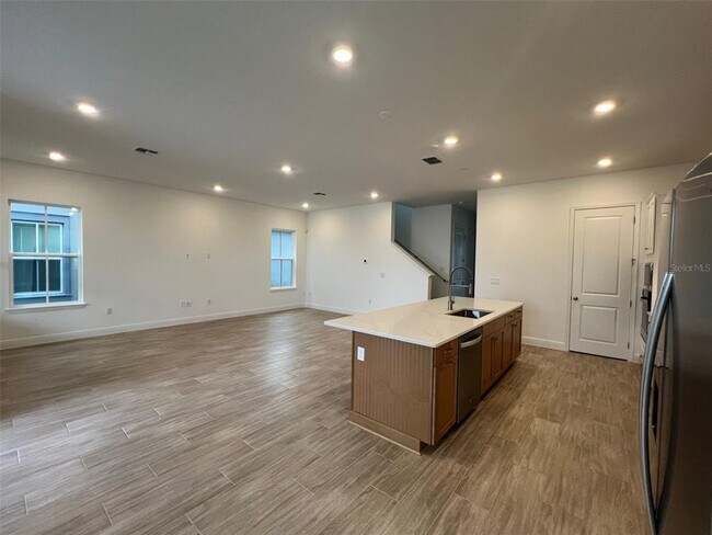 Building Photo - 9851 Gobat Aly