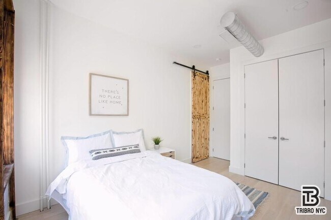 Foto del edificio - 2 bedroom in Brooklyn NY 11237
