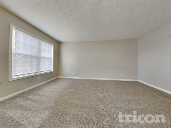 Foto del edificio - 62 Kirkhill Dr