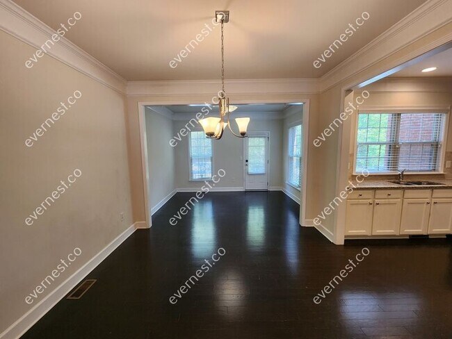 Building Photo - 1656 Woodbridge Ln