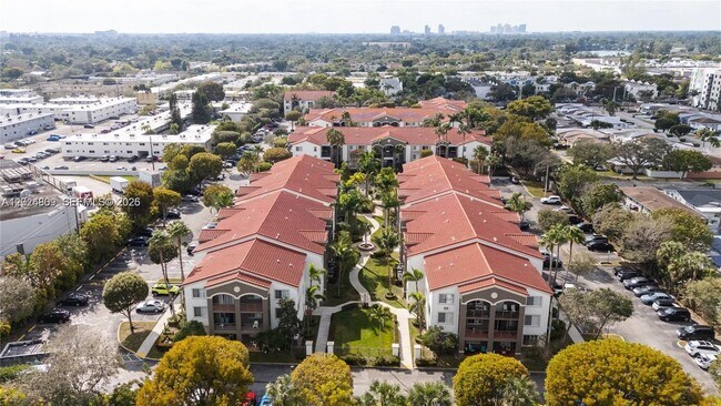 Foto del edificio - 6851 SW 44th St