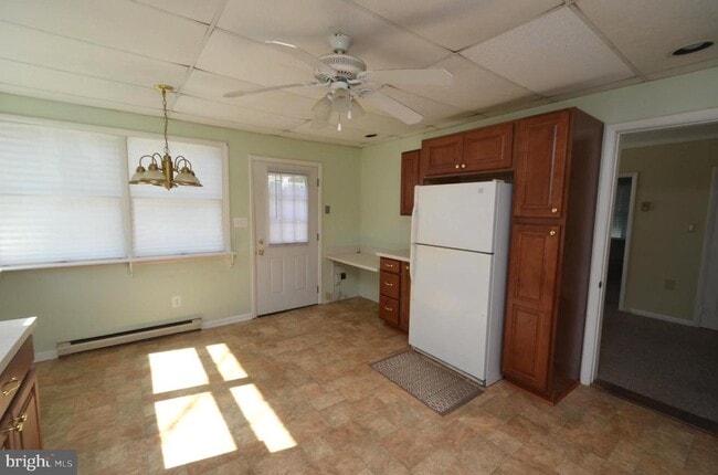 Foto del edificio - 6049 Parkers Creek Dr