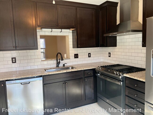 Building Photo - 2 br, 2.5 bath House - 4700 Turnberry Drive