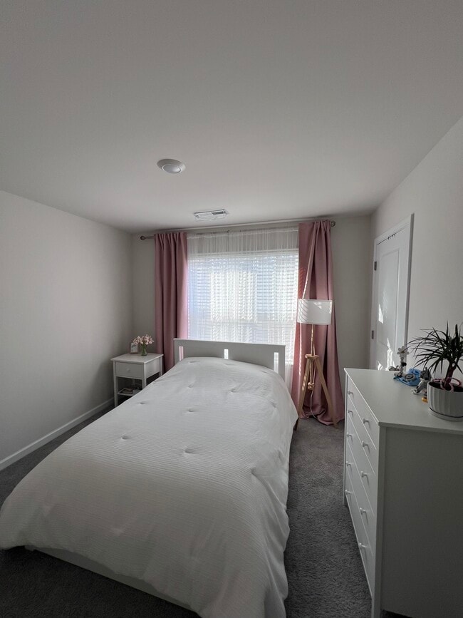 Building Photo - 95 Malcolm Ct