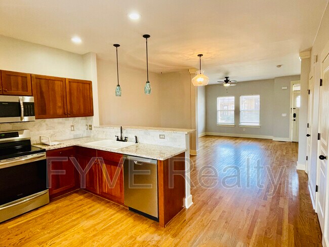 Building Photo - 508 Swiss Ave