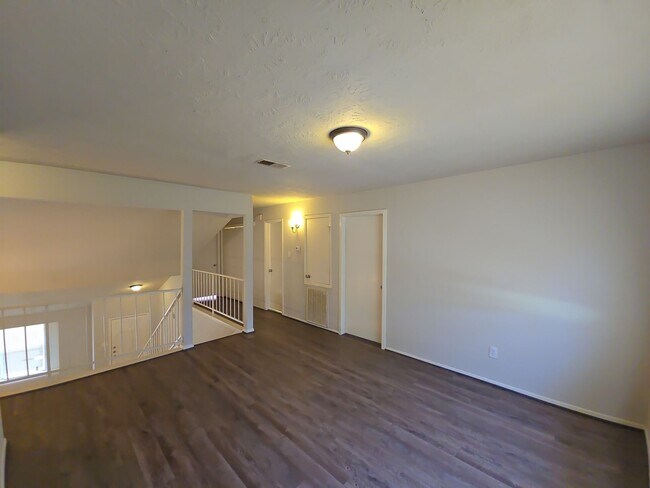 Foto del edificio - 18915 Oak Bower Dr