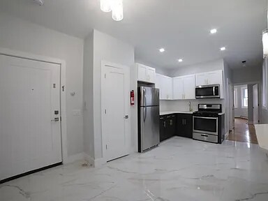 85 W 25th St Unit 2B photo'