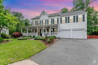 Building Photo - 43125 Fling Ct