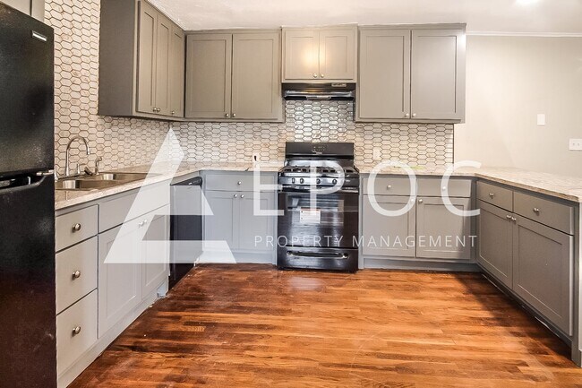 Foto del edificio - 5387 W 1st St