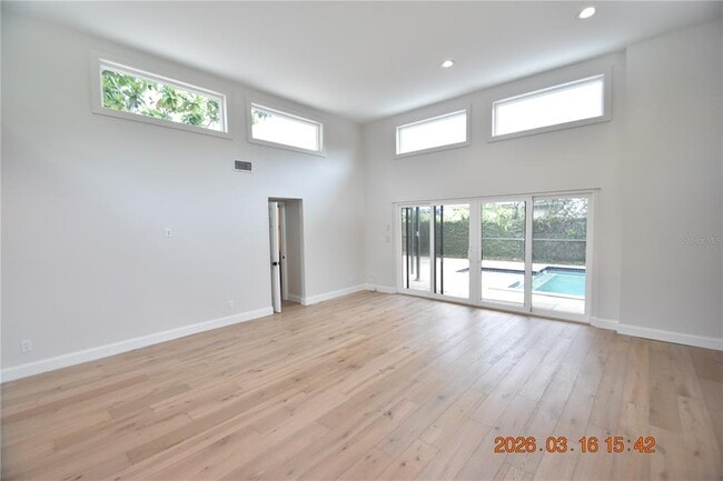 Foto del edificio - 571 Luzon Ave