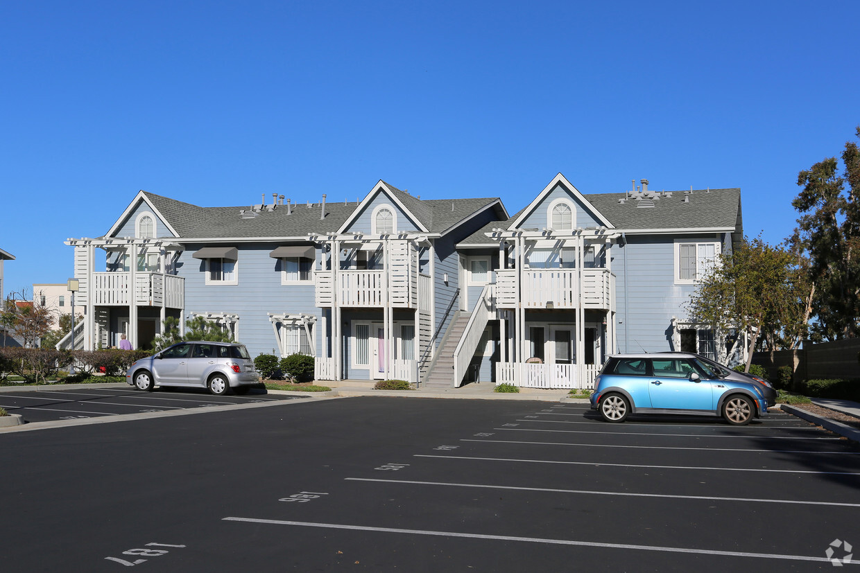 Poinsettia Station Apartments - Apartments in Carlsbad, CA | Apartments.com