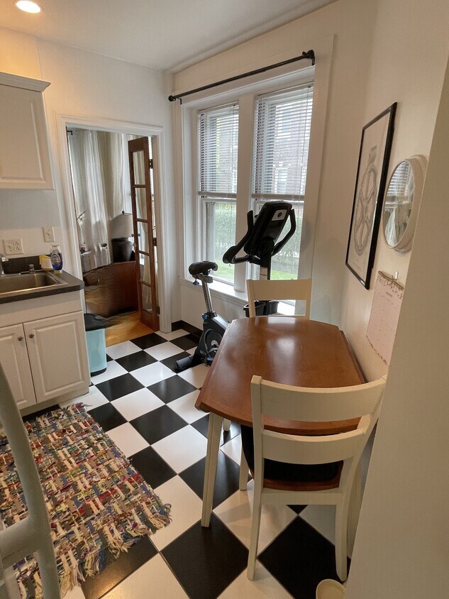 Foto principal - 346 Harvard St