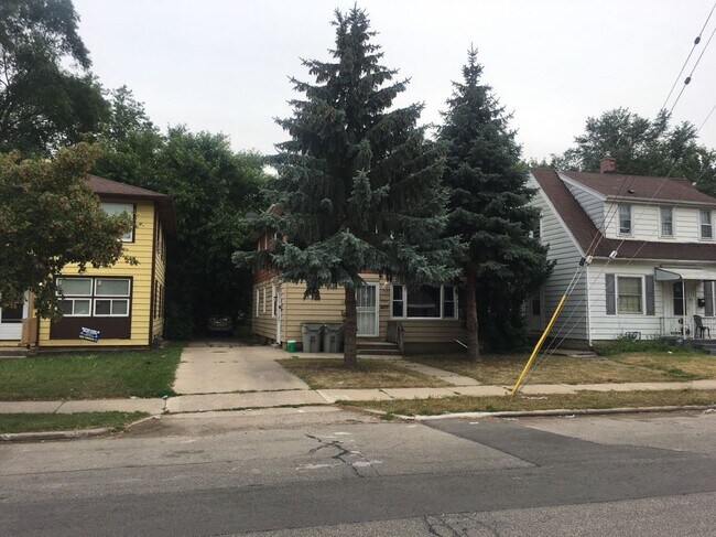 Foto del edificio - 4619 W Villard Ave