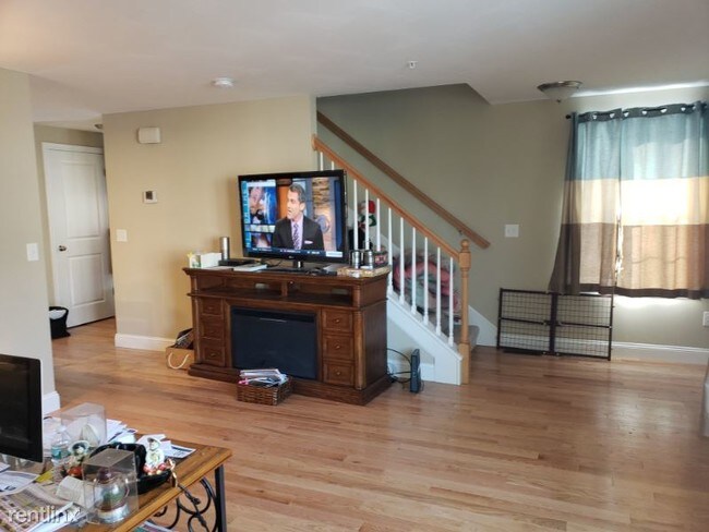 Foto del edificio - 2 br, 1.5 bath Apartment - 20 Cardigan Court