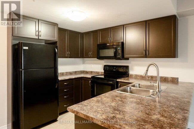 Photo du bâtiment - 67 Kingsbury Square