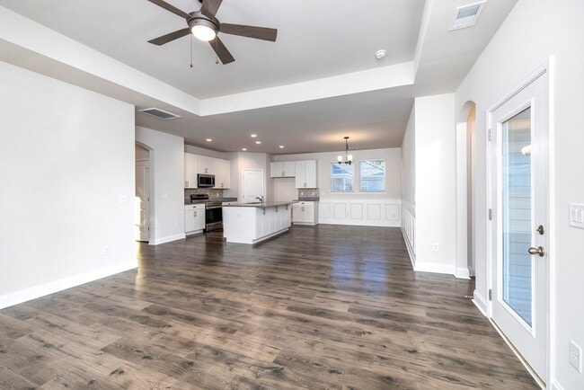 Building Photo - 1326 Deercreek Dr